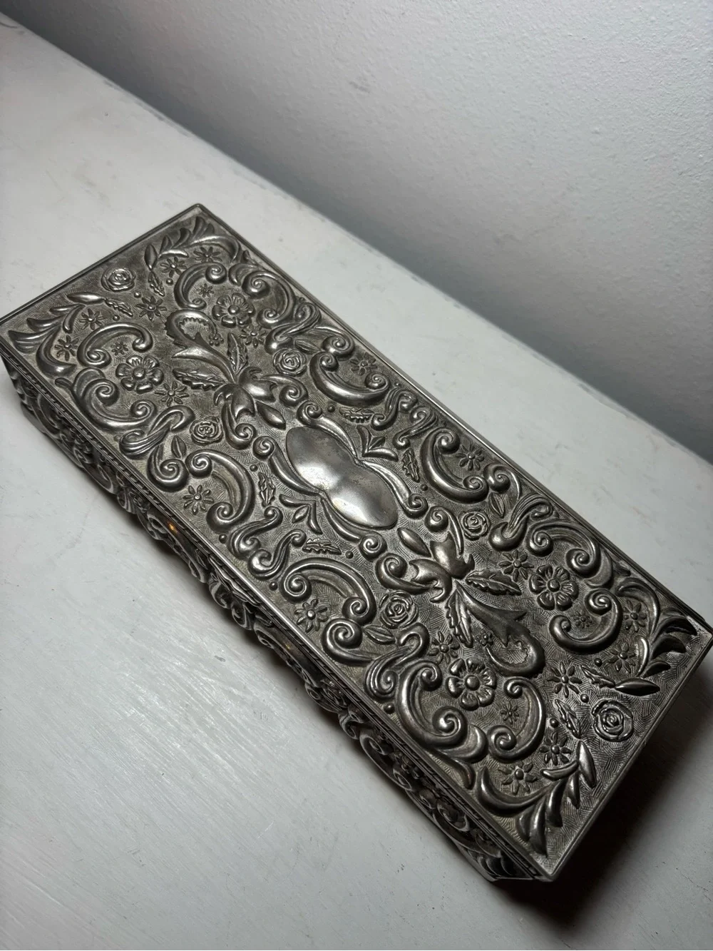 Vintage 1992 Godinger Silver Art Co. Silver-Plated Jewelry Box.